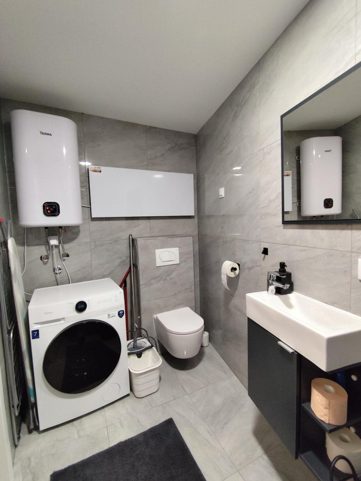 Apartamento Oniks Lipik Exterior foto